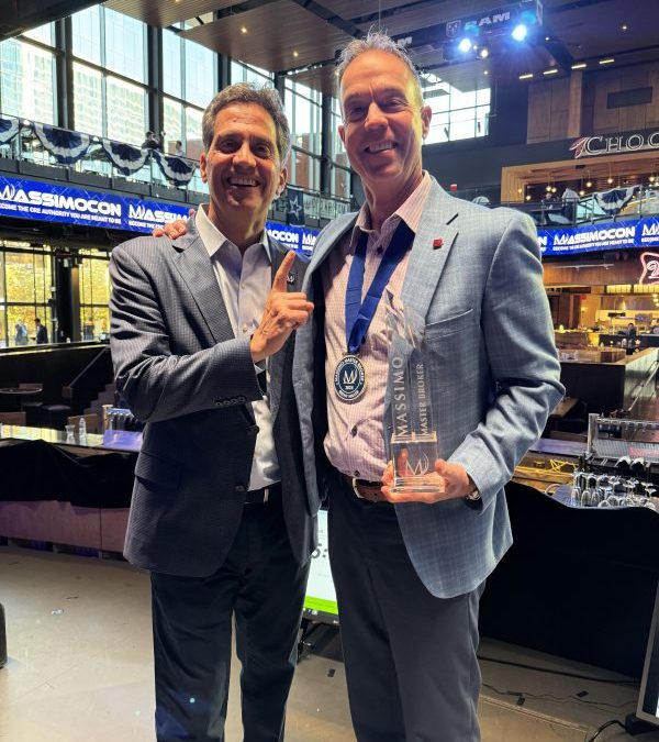 Brent Miller Receives Massimo Master Broker Award